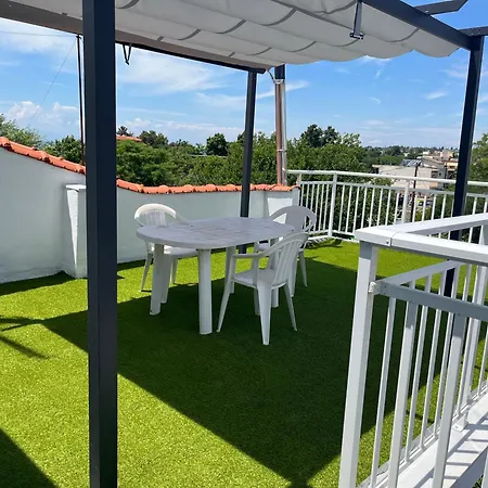 Sofita Garden Apartment